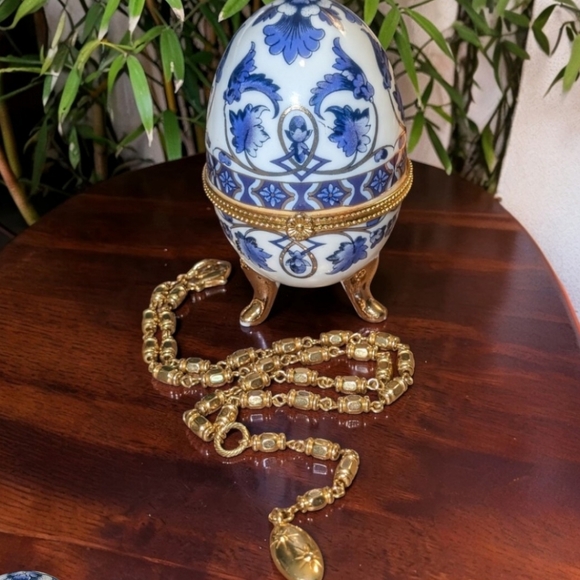 Vintage Liz Clairborne Designer Lariat Necklace W/ Ceramic Blue Egg Trinket Dish - Picture 4 of 5